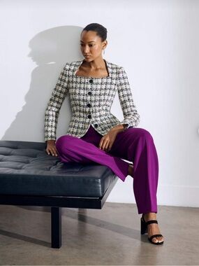 The Fold Jacket Nemia Square-Neck in Tweed Navy Pink